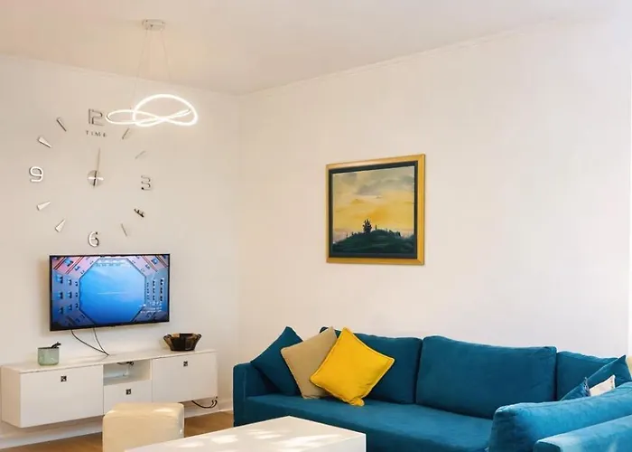 Apartment Premium With Balcony Tirana